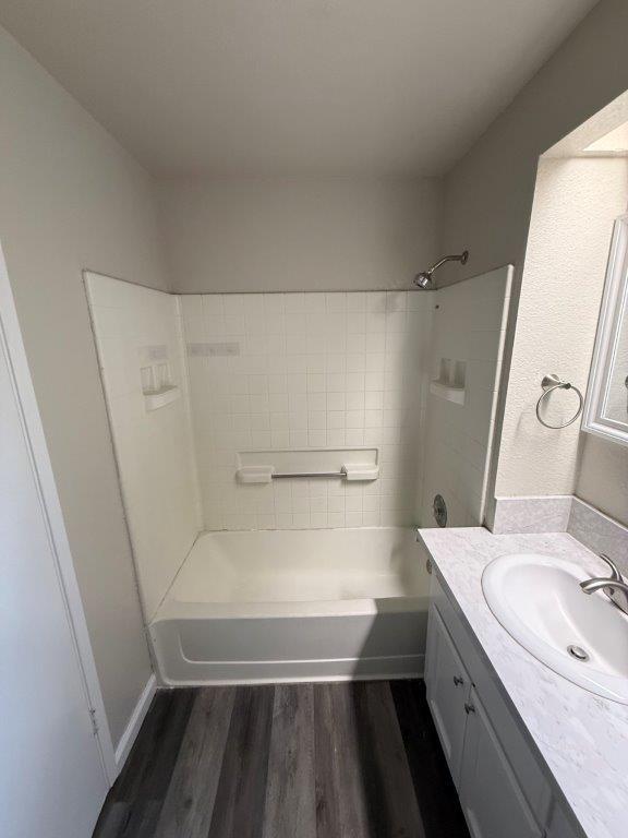 7127 N Antioch Ave, Fresno, CA 93722