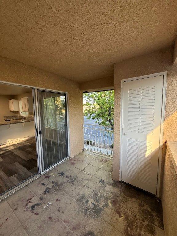 7127 N Antioch Ave, Fresno, CA 93722