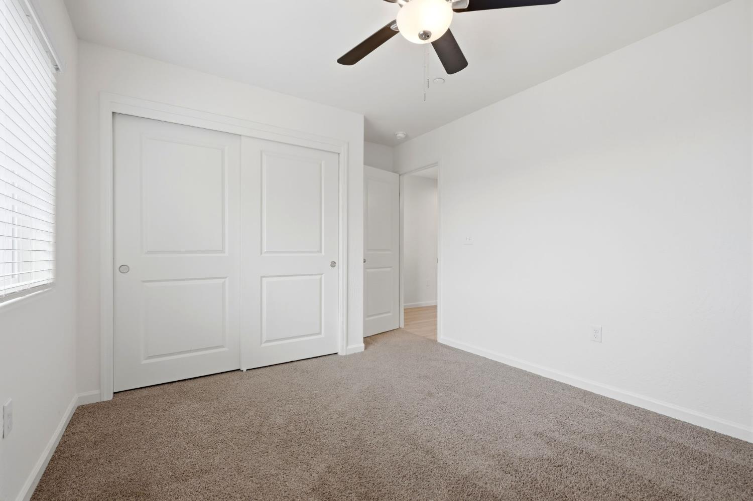 2198 W Ambassador Way, Hanford, CA 93230