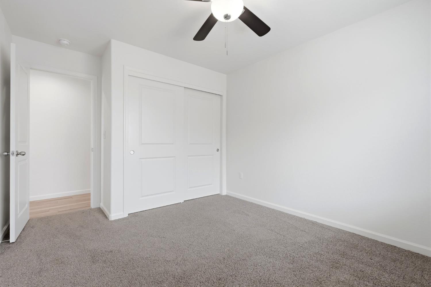 2198 W Ambassador Way, Hanford, CA 93230