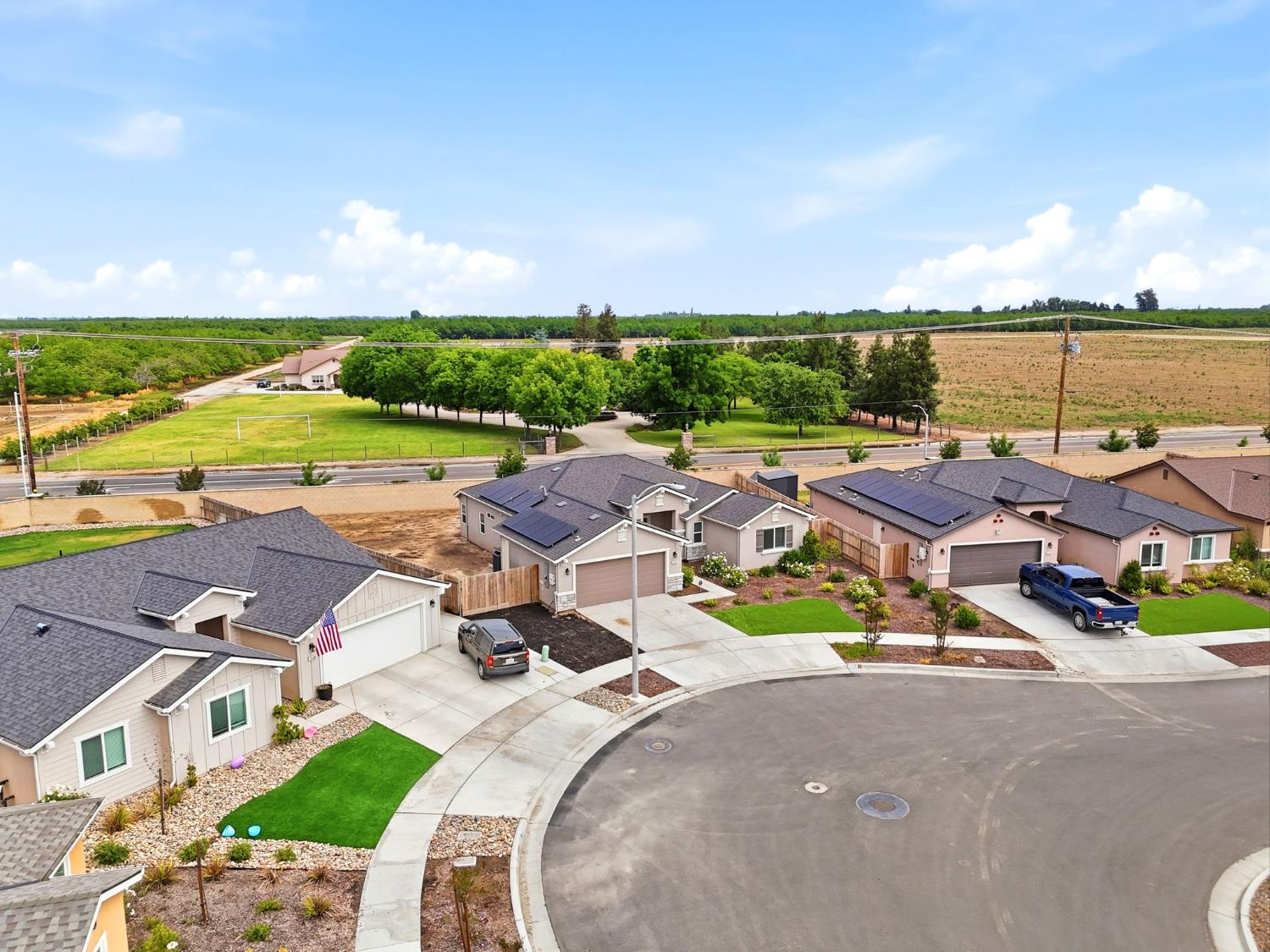 2198 W Ambassador Way, Hanford, CA 93230