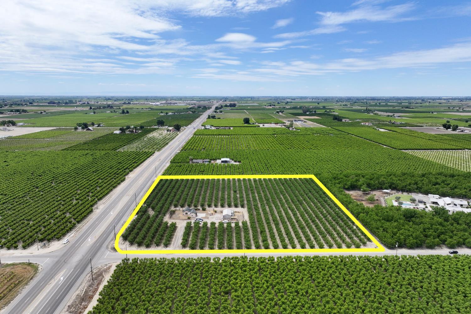 13910 E Mountain View Ave, Kingsburg, CA 93631