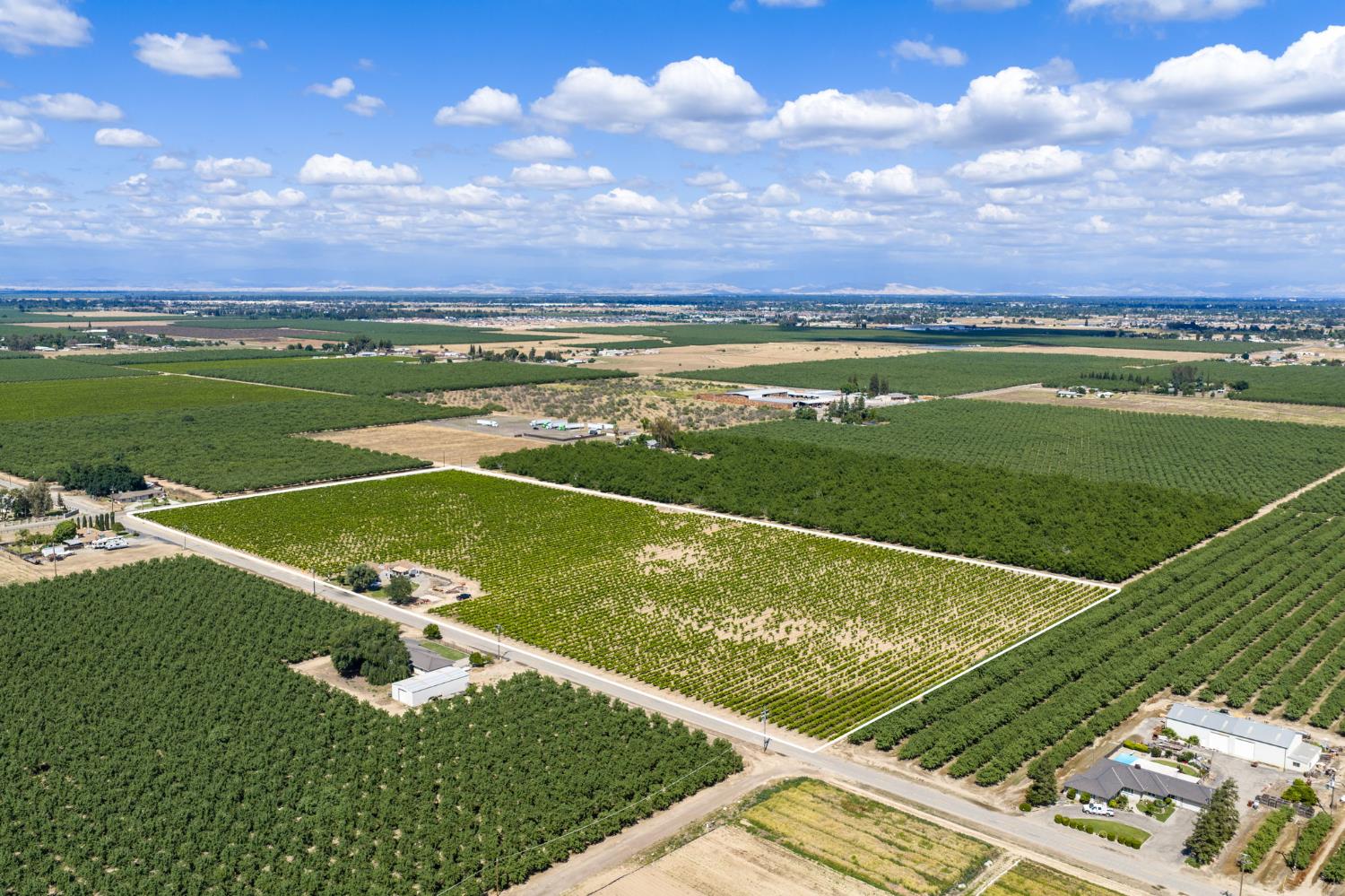 2854 N Monroe Ave, Fresno, CA 93723