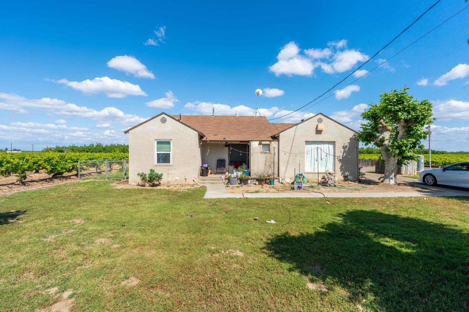 2854 N Monroe Ave, Fresno, CA 93723