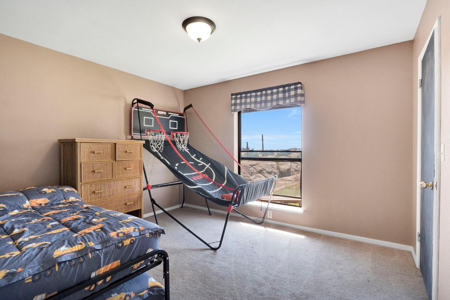 39523 Road 406, Madera, CA 93636