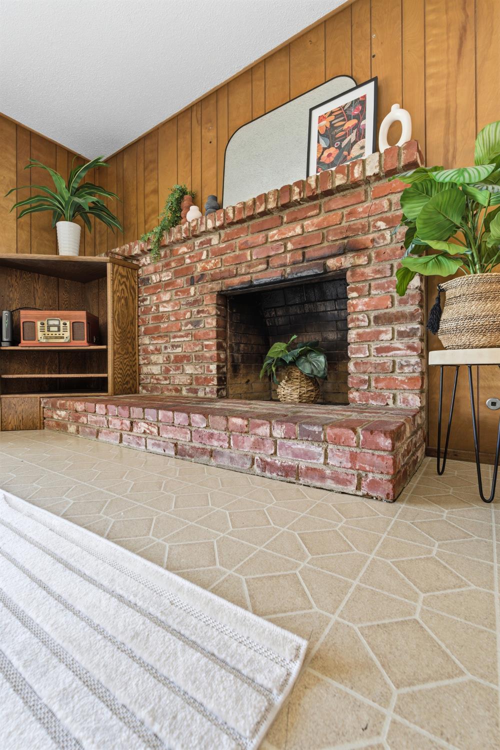 772 E Sample Ave, Fresno, CA 93710