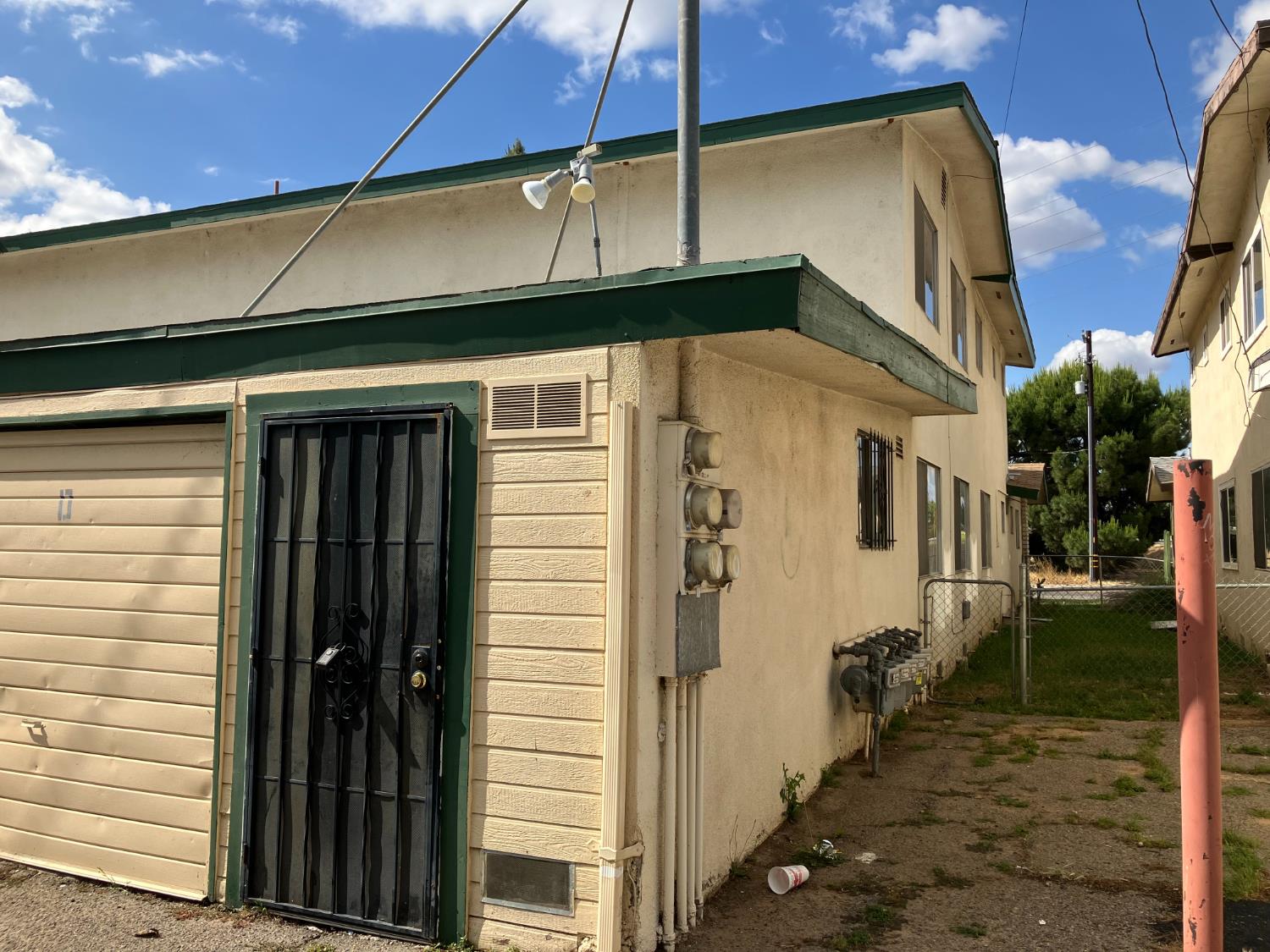 110 E Dakota Ave, Fresno, CA 93704