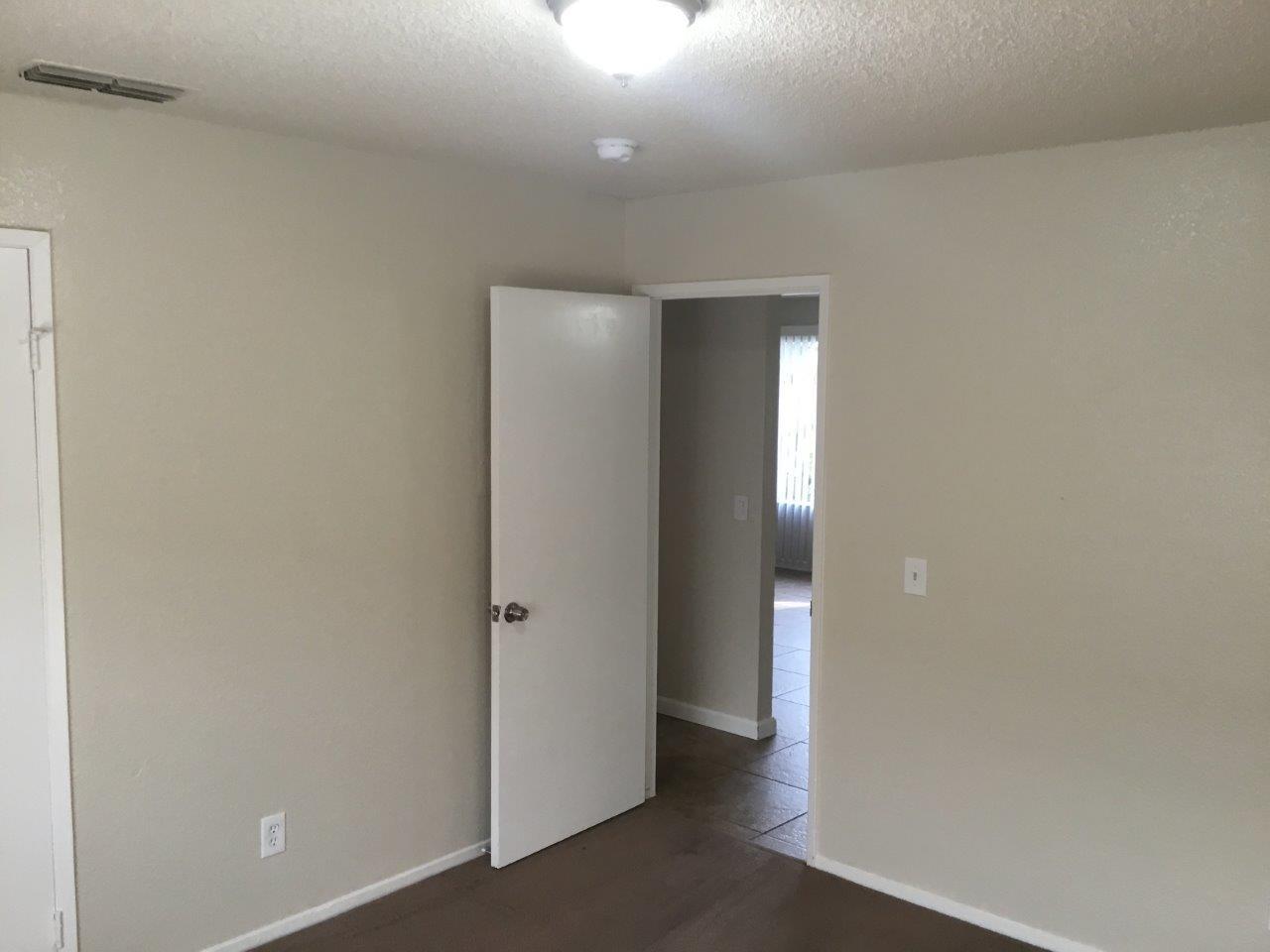4778 E Hoxie Ave, Fresno, CA 93725