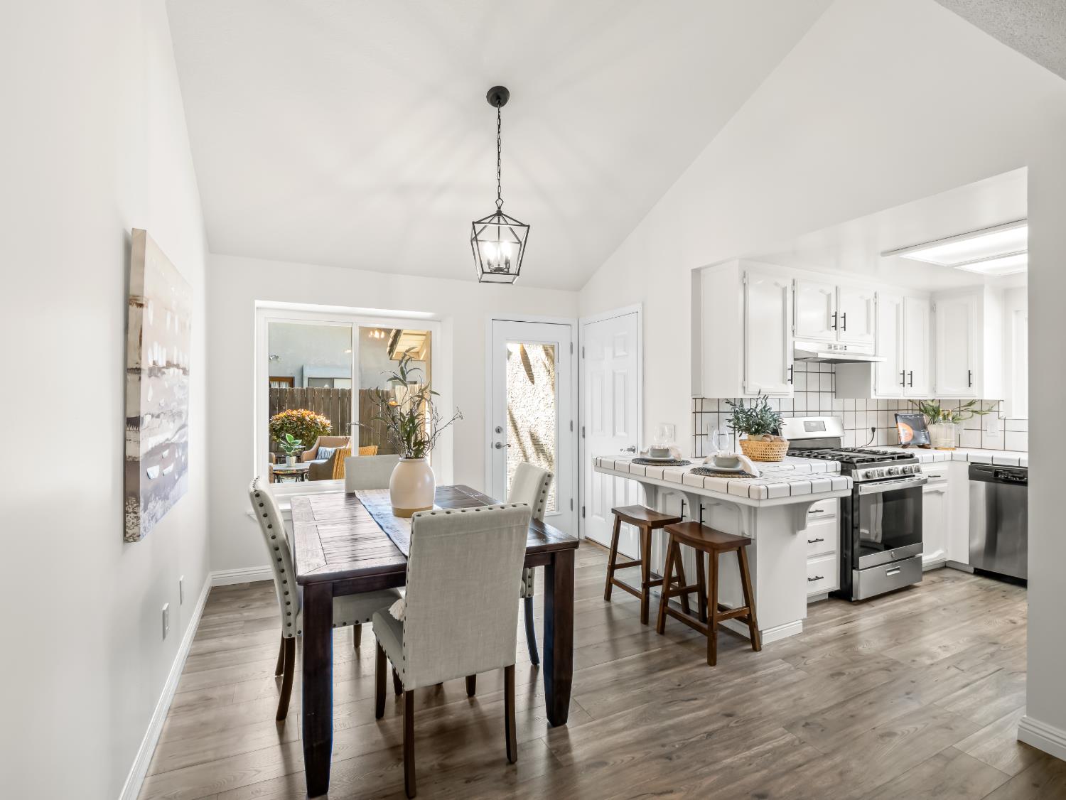 2386 Polson Ave, Clovis, CA 93611