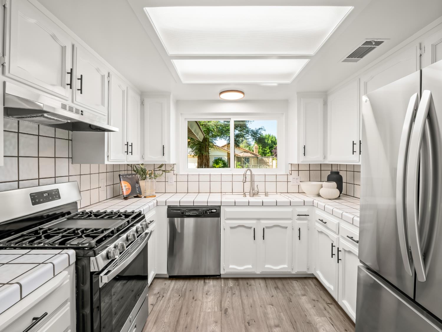 2386 Polson Ave, Clovis, CA 93611