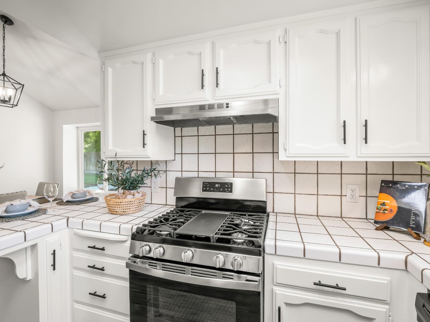 2386 Polson Ave, Clovis, CA 93611