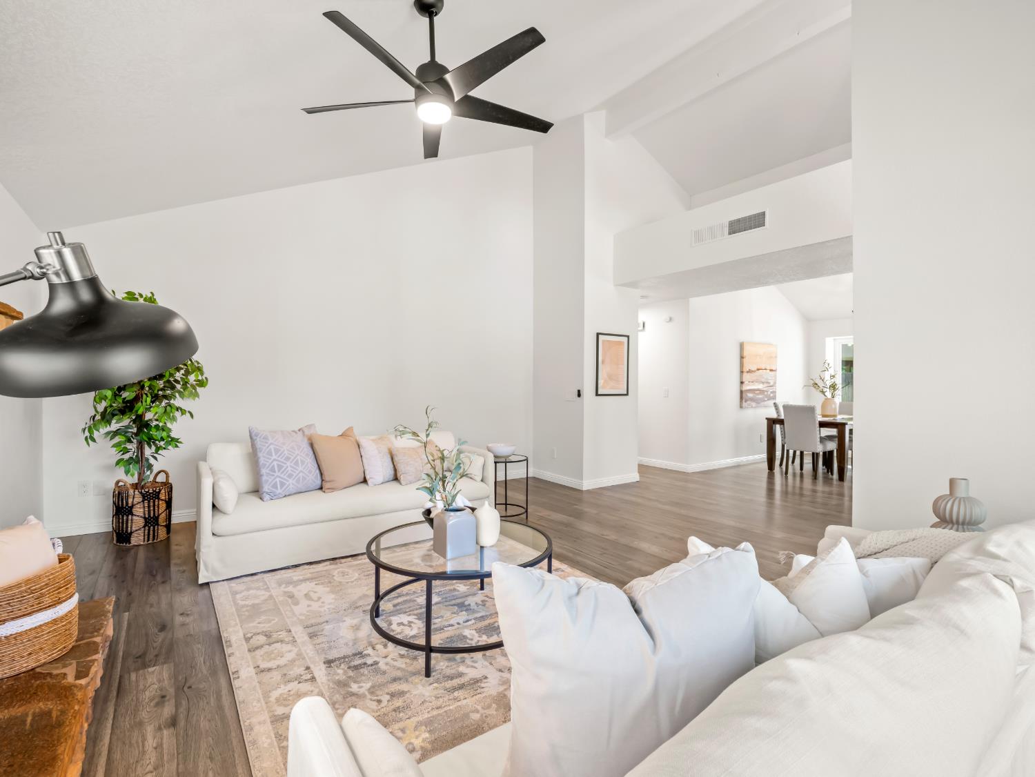 2386 Polson Ave, Clovis, CA 93611