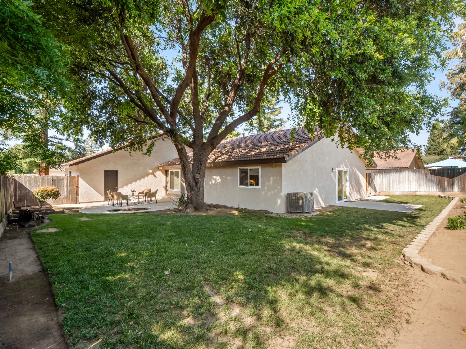 2386 Polson Ave, Clovis, CA 93611