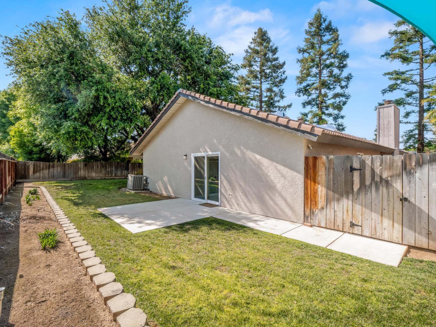 2386 Polson Ave, Clovis, CA 93611