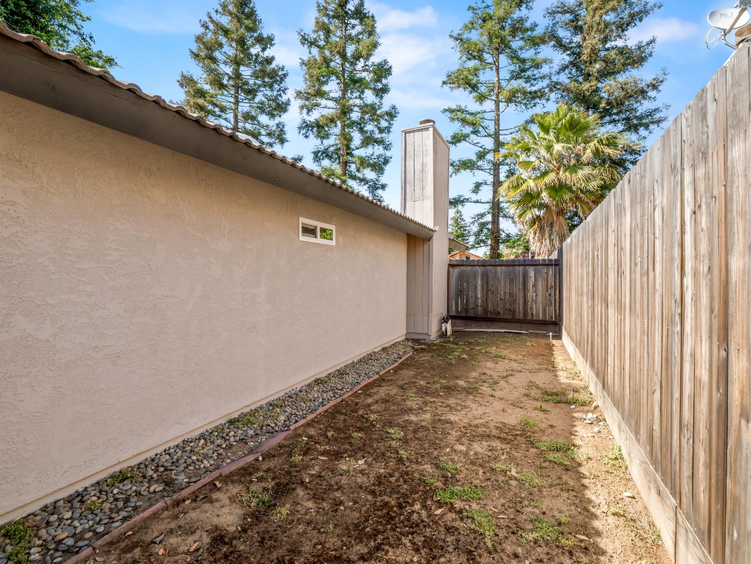 2386 Polson Ave, Clovis, CA 93611