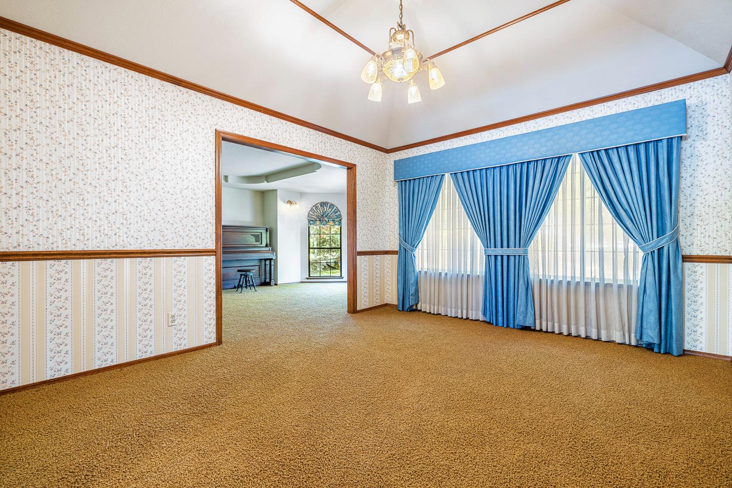 255 E shepherd Ave, Fresno, CA 93720