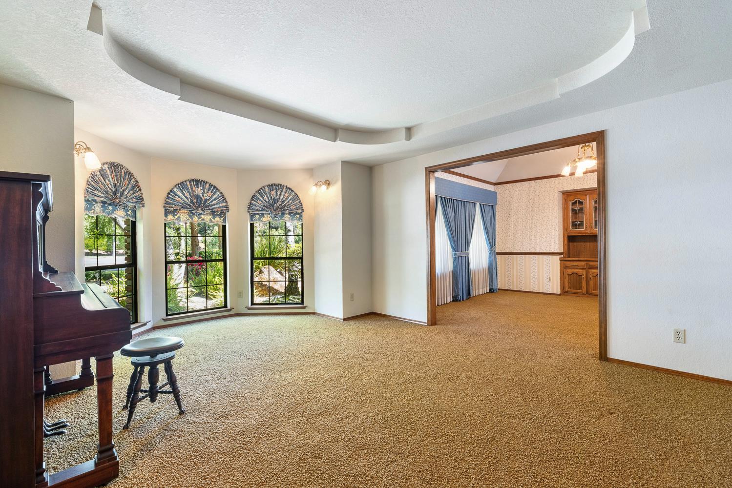 255 E shepherd Ave, Fresno, CA 93720