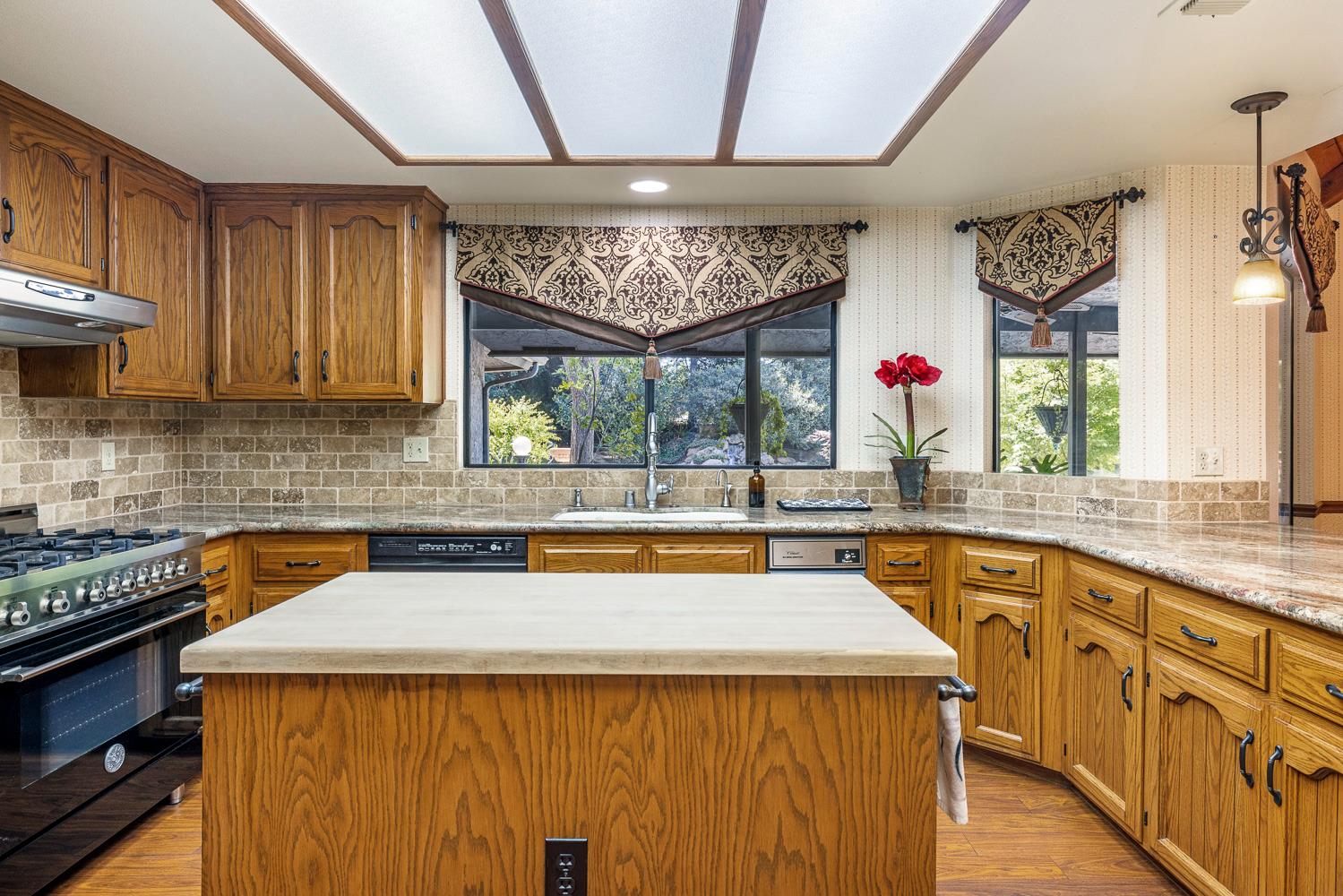 255 E shepherd Ave, Fresno, CA 93720