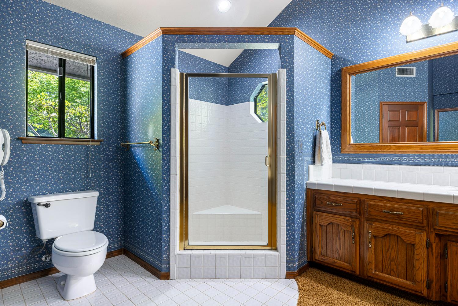 255 E shepherd Ave, Fresno, CA 93720