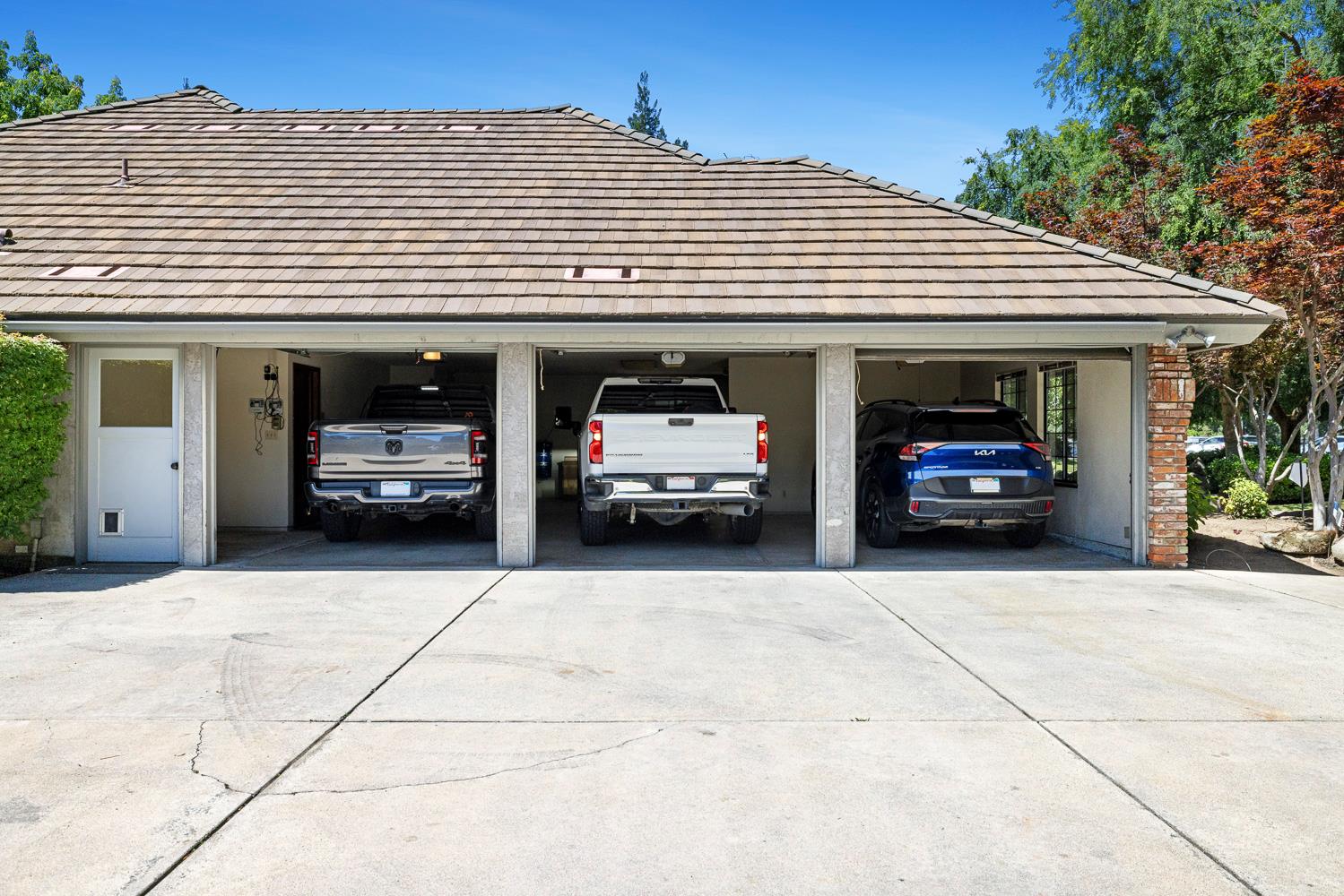 255 E shepherd Ave, Fresno, CA 93720