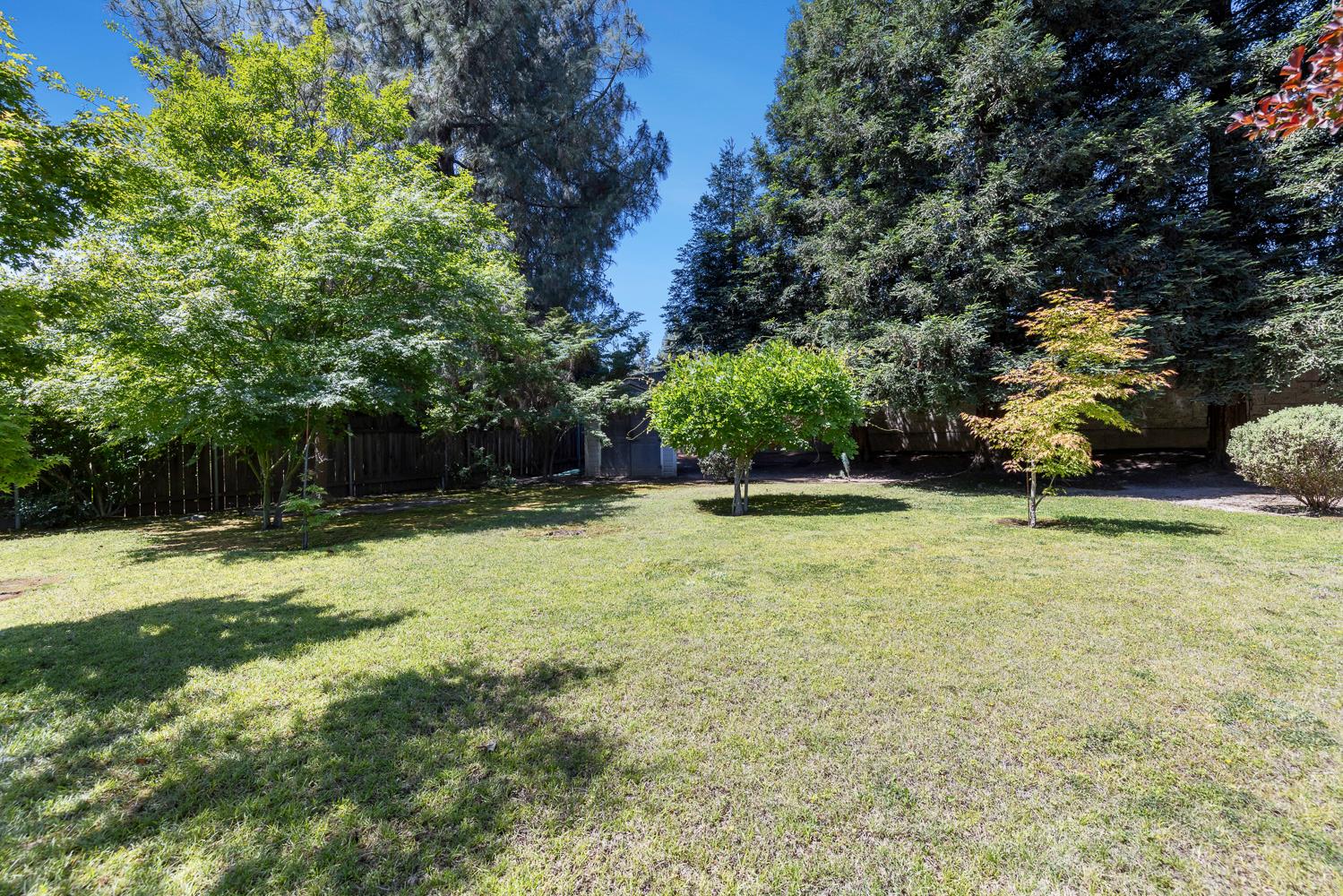 255 E shepherd Ave, Fresno, CA 93720