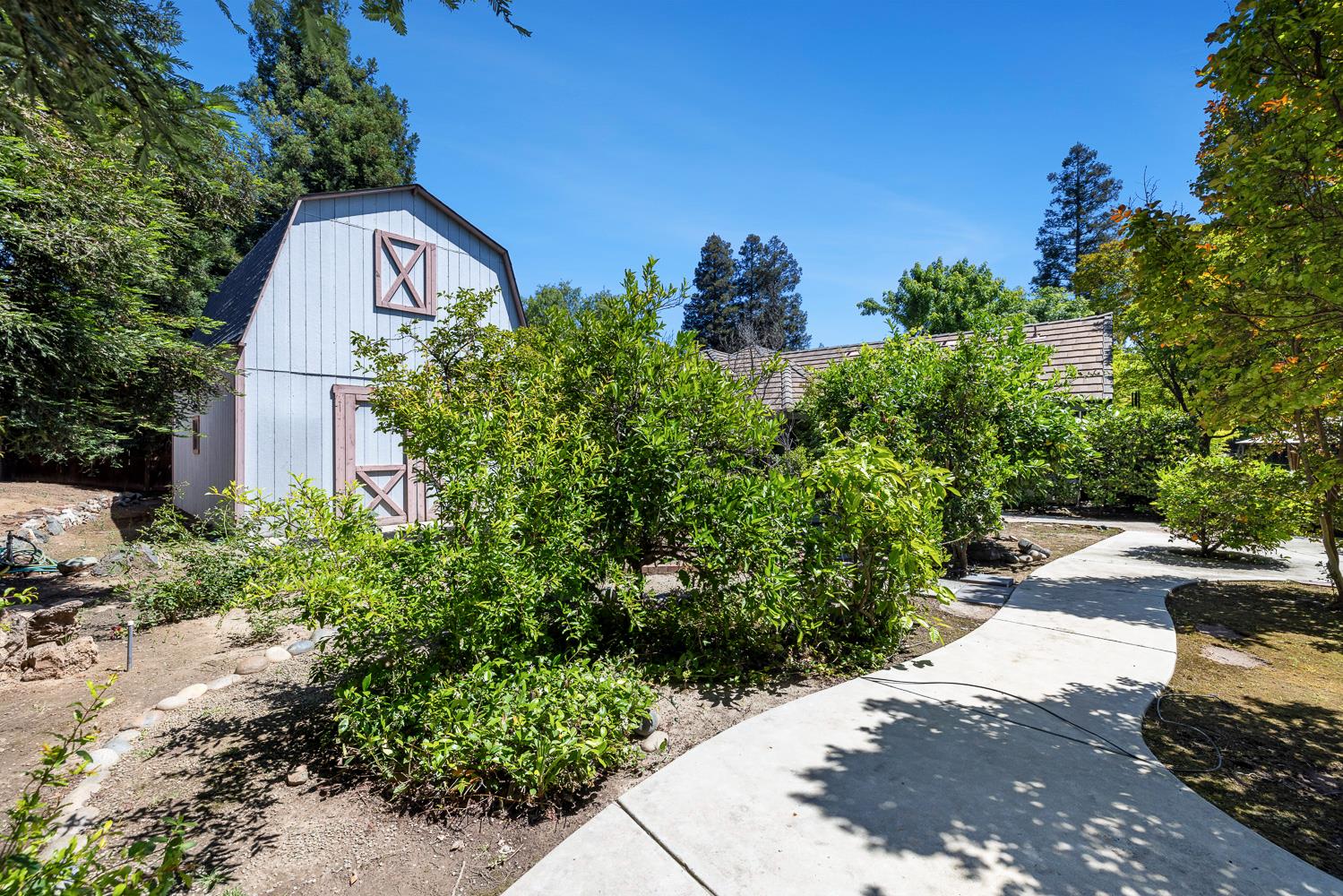 255 E shepherd Ave, Fresno, CA 93720