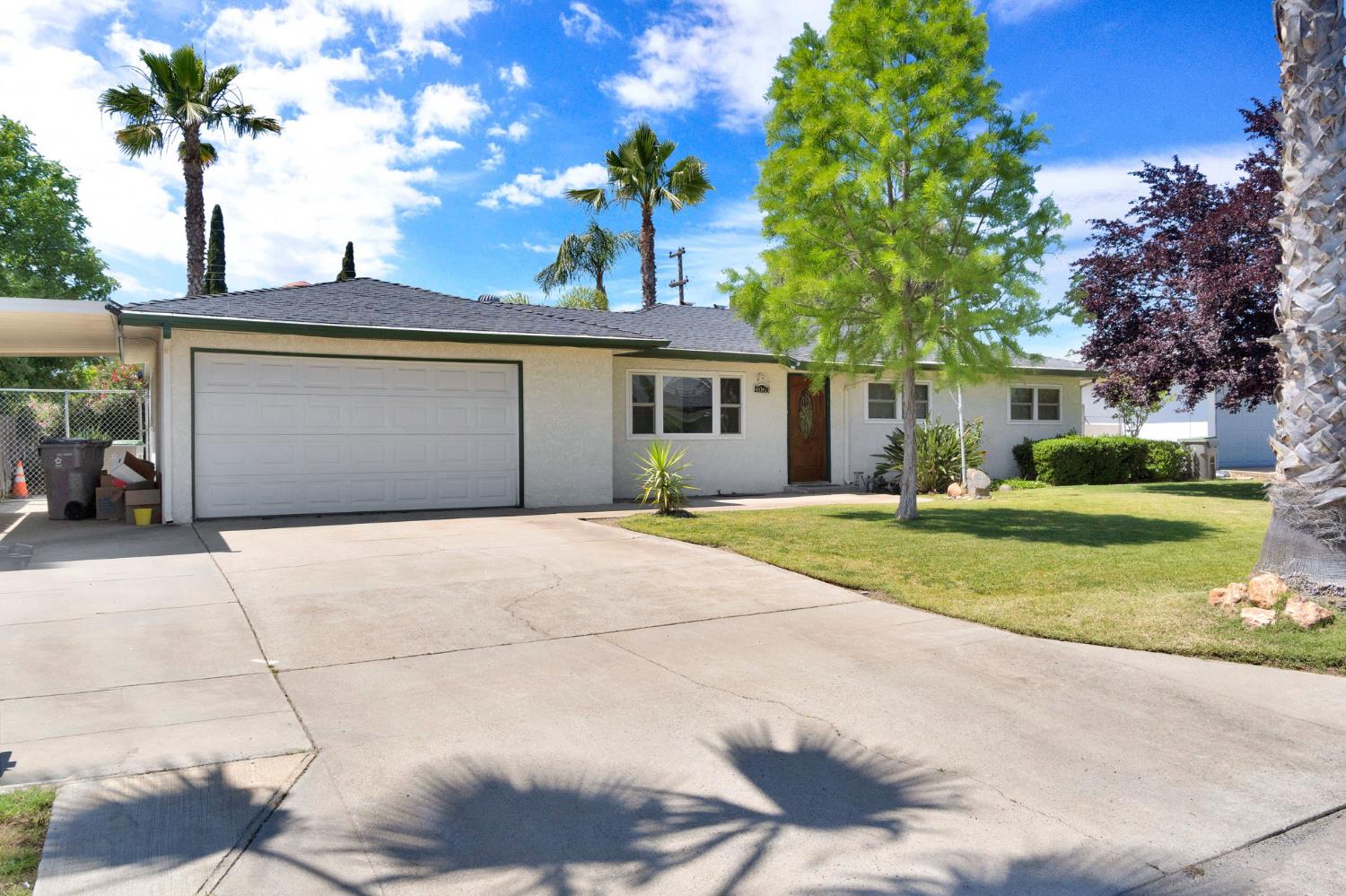 4063 N Sunnyside Ave, Fresno, CA 93727