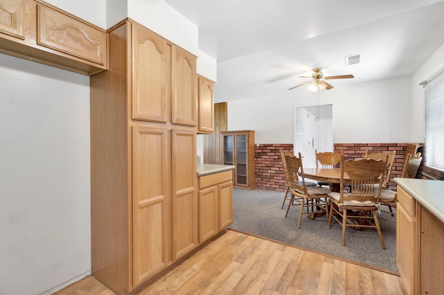 4063 N Sunnyside Ave, Fresno, CA 93727