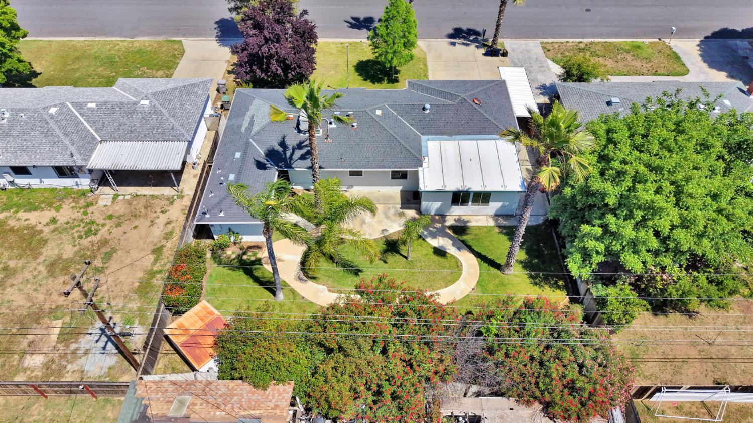 4063 N Sunnyside Ave, Fresno, CA 93727