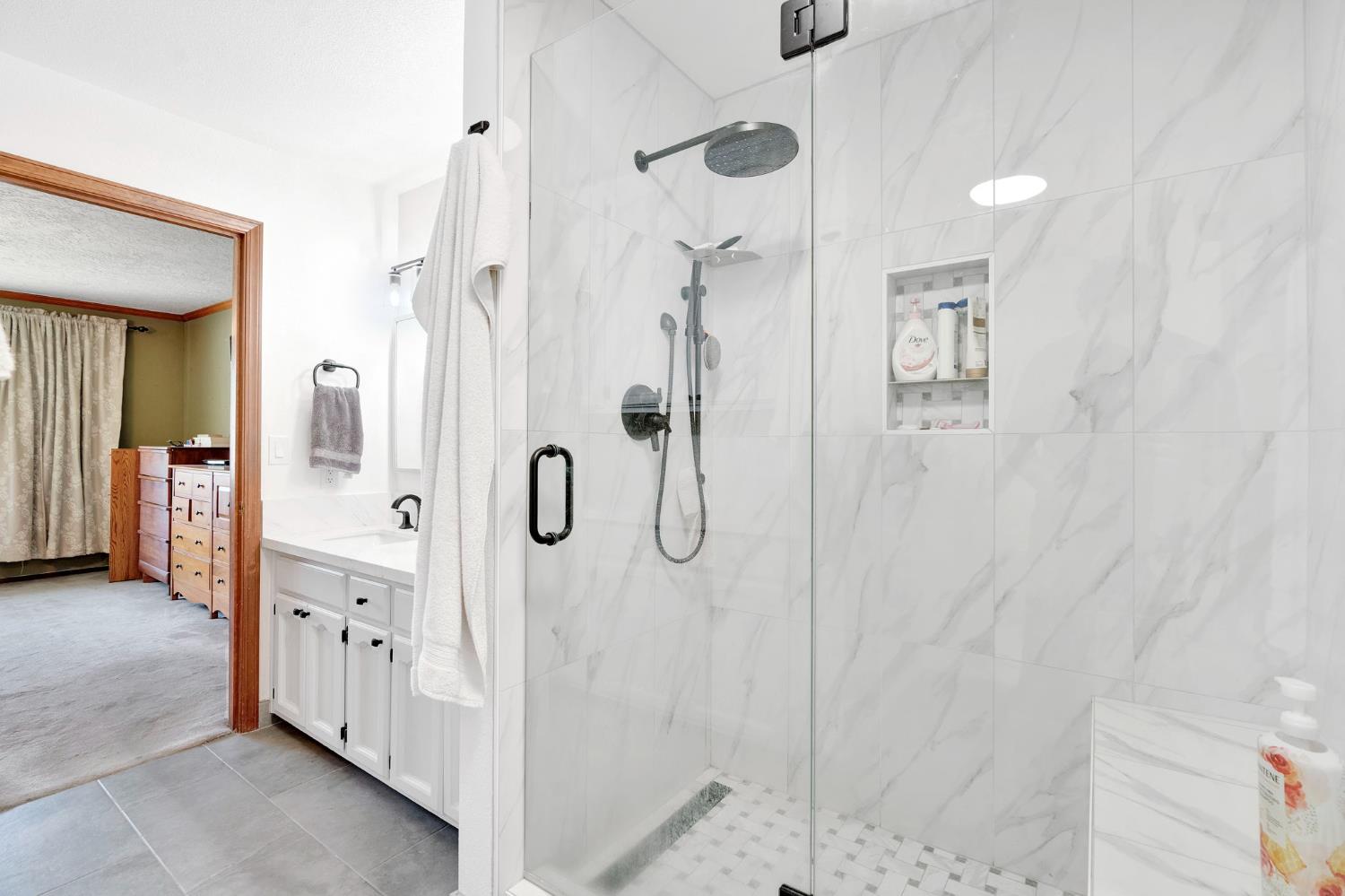 13324 Elder Ave, Hanford, CA 93230