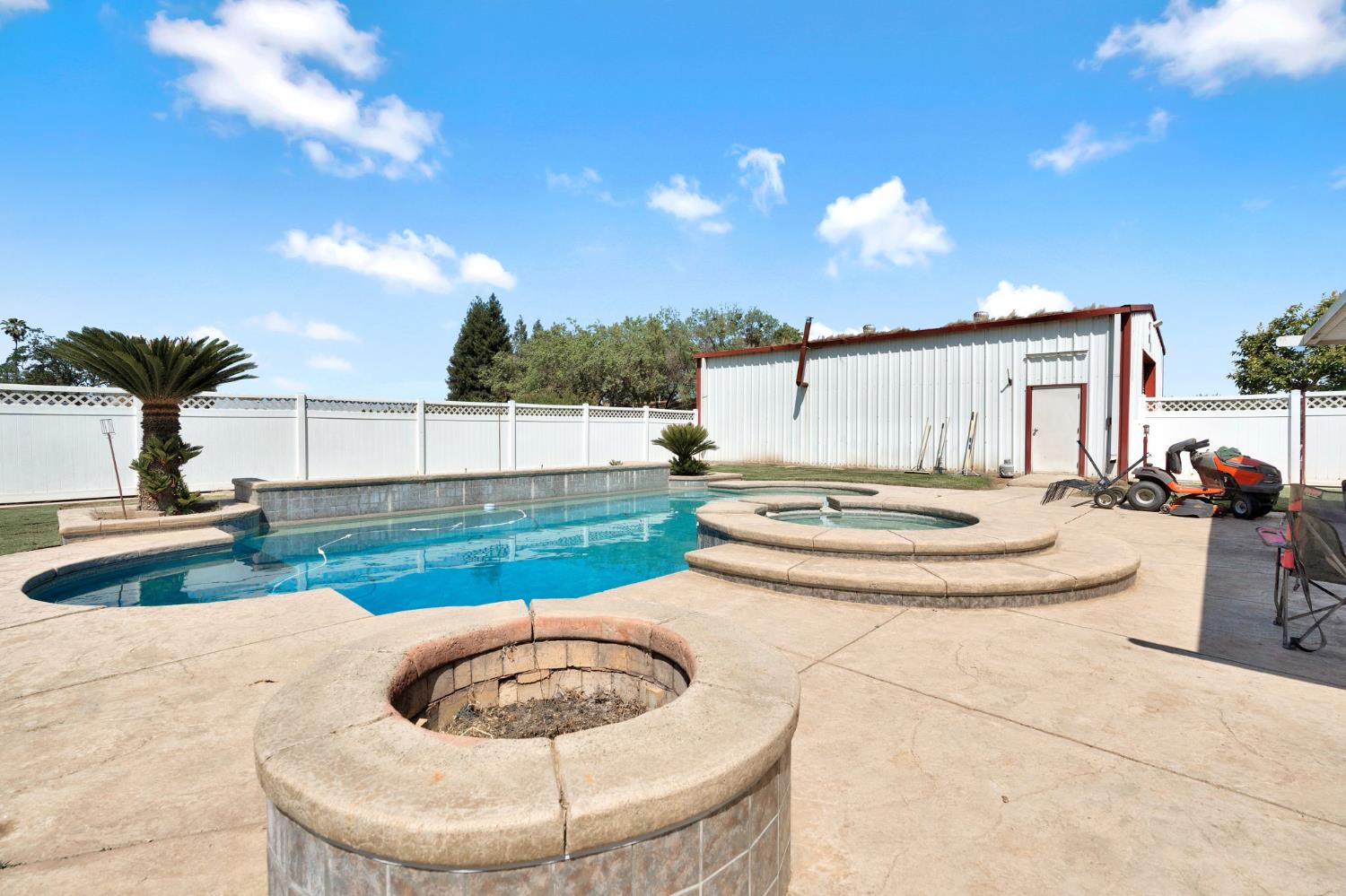 13324 Elder Ave, Hanford, CA 93230