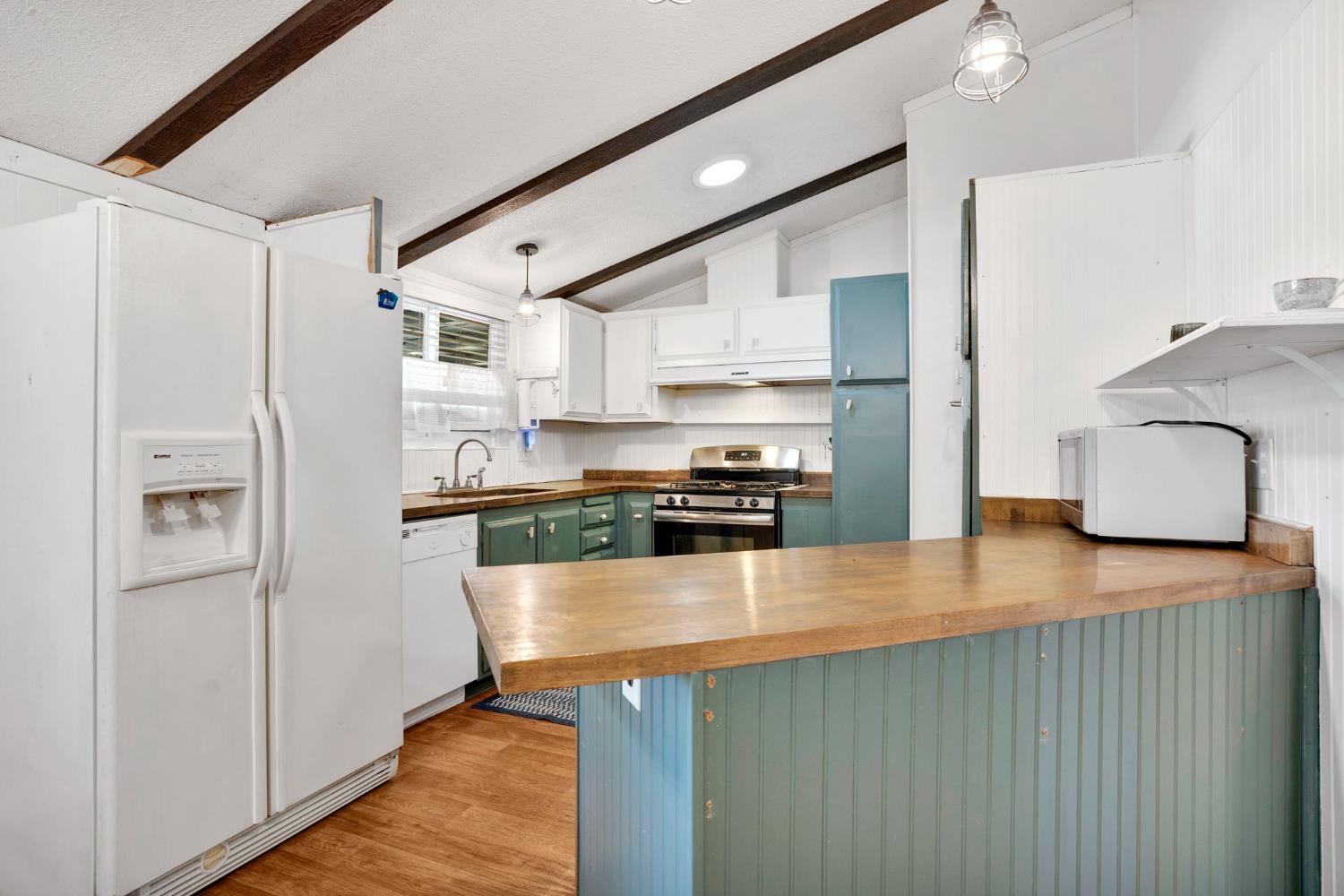 371 N Bethel Ave #70, Sanger, CA 93657