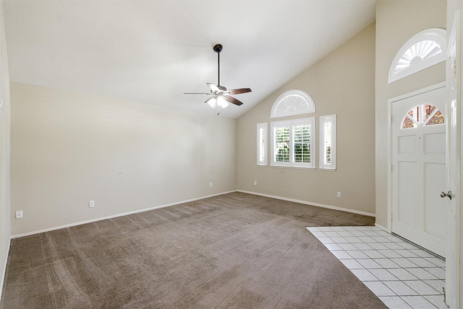 5215 W Fremont Ave, Fresno, CA 93722