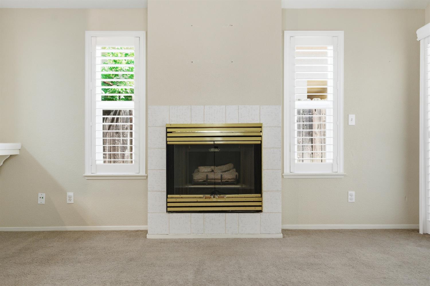 5215 W Fremont Ave, Fresno, CA 93722