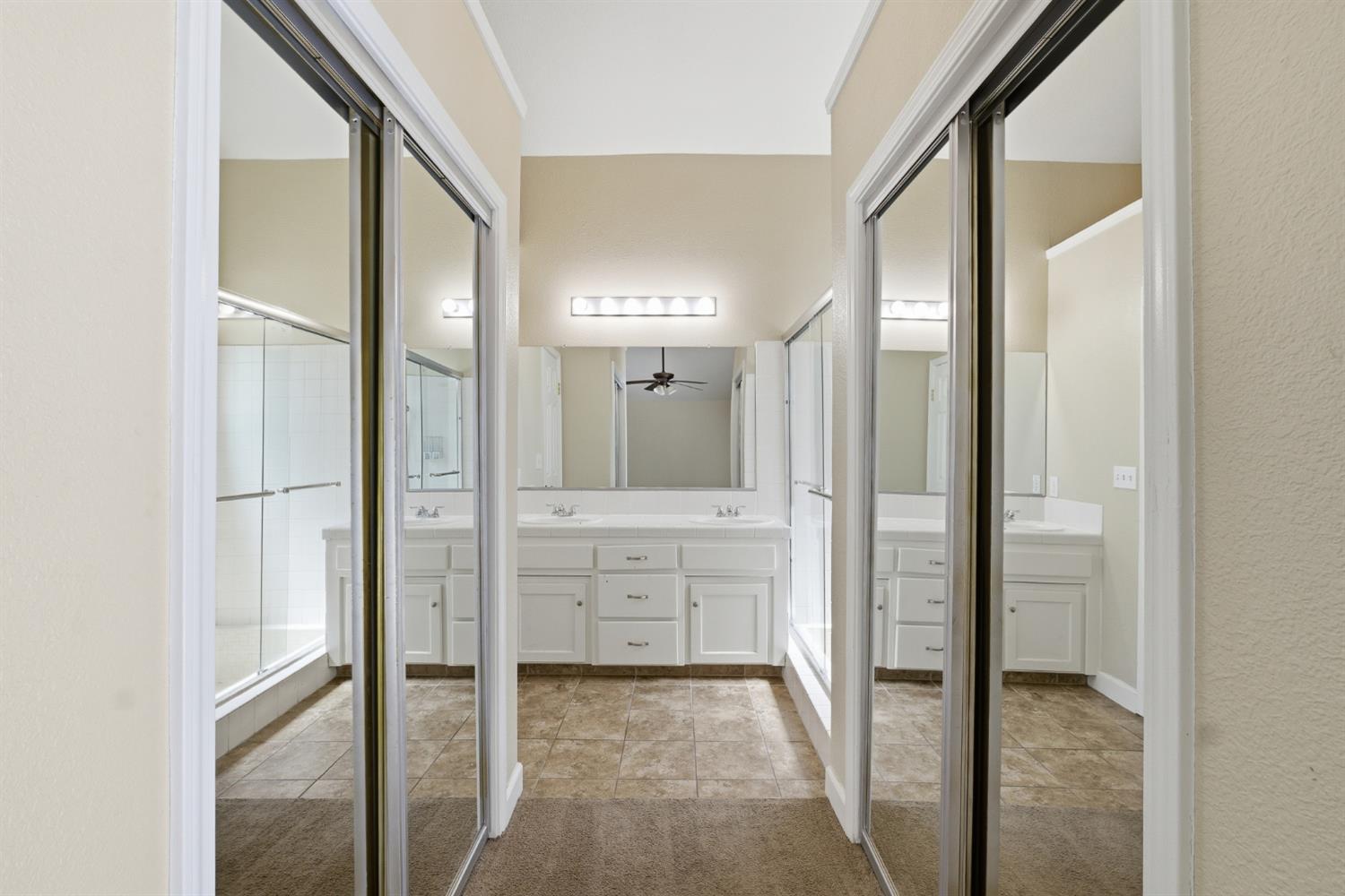 5215 W Fremont Ave, Fresno, CA 93722