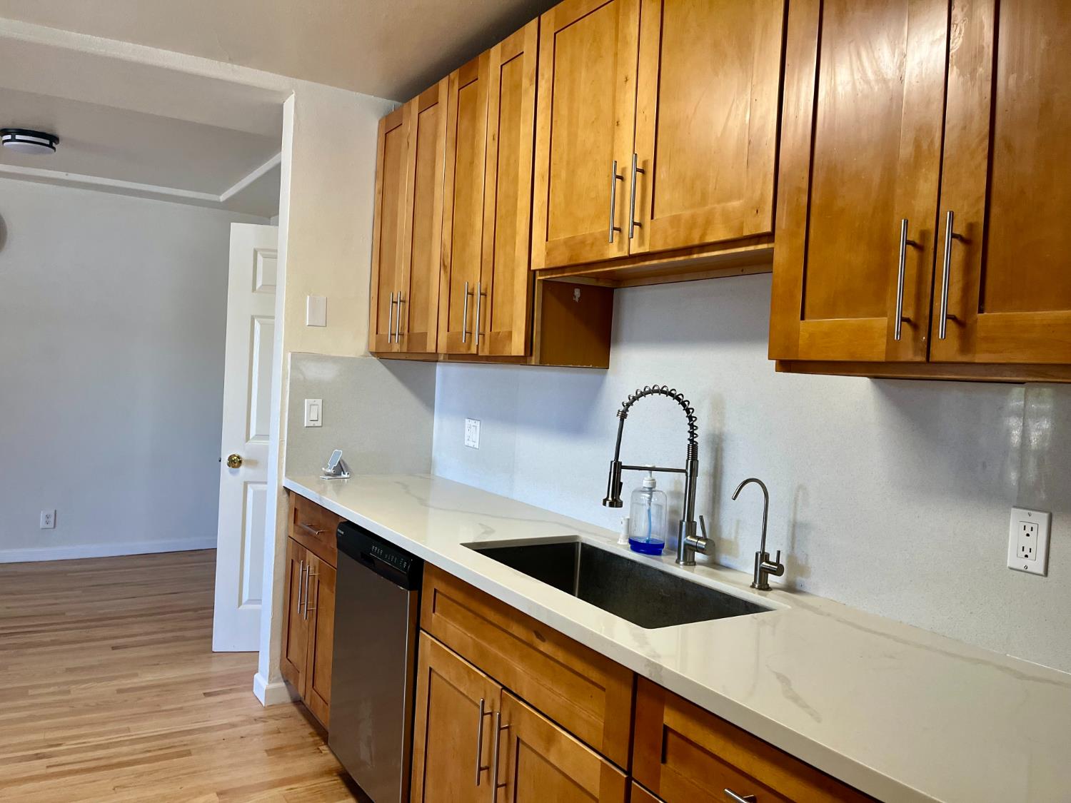 3142 W Jensen, Fresno, CA 93706