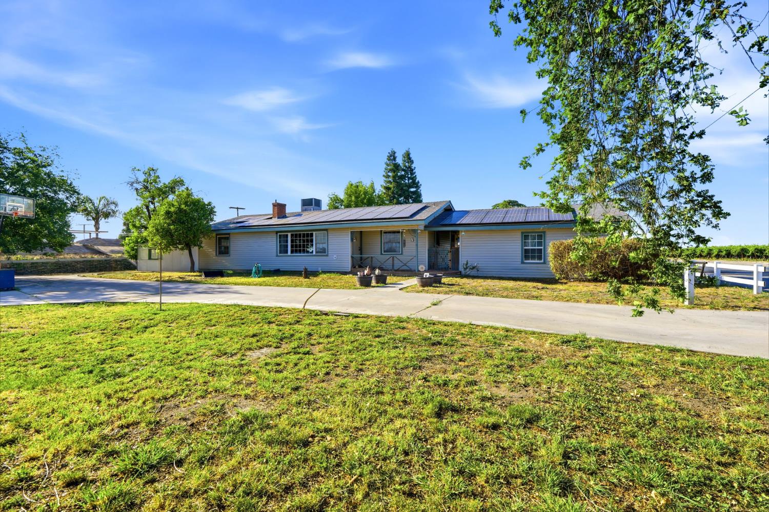 12586 Avenue 232, Tulare, CA 93274