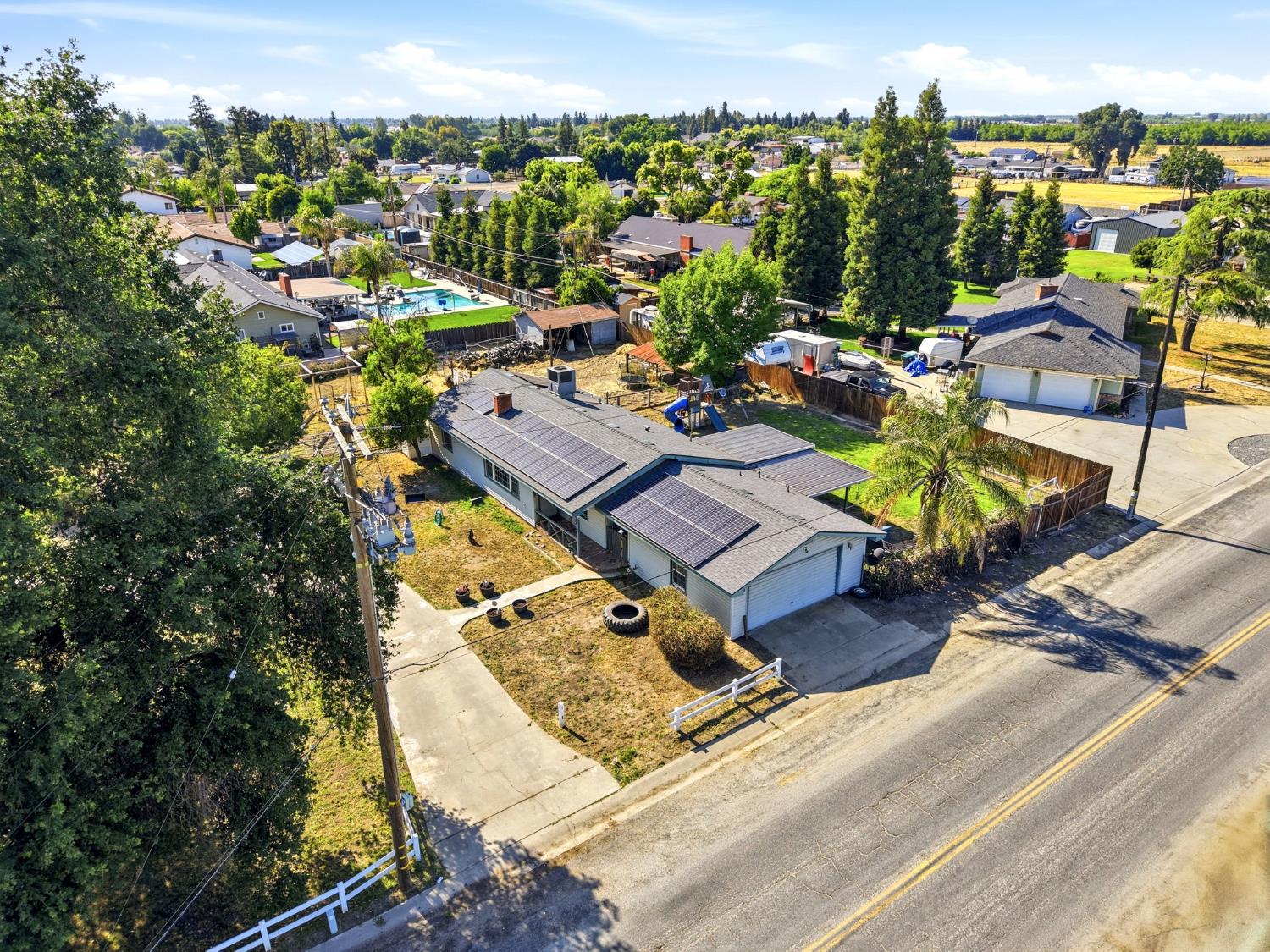 12586 Avenue 232, Tulare, CA 93274