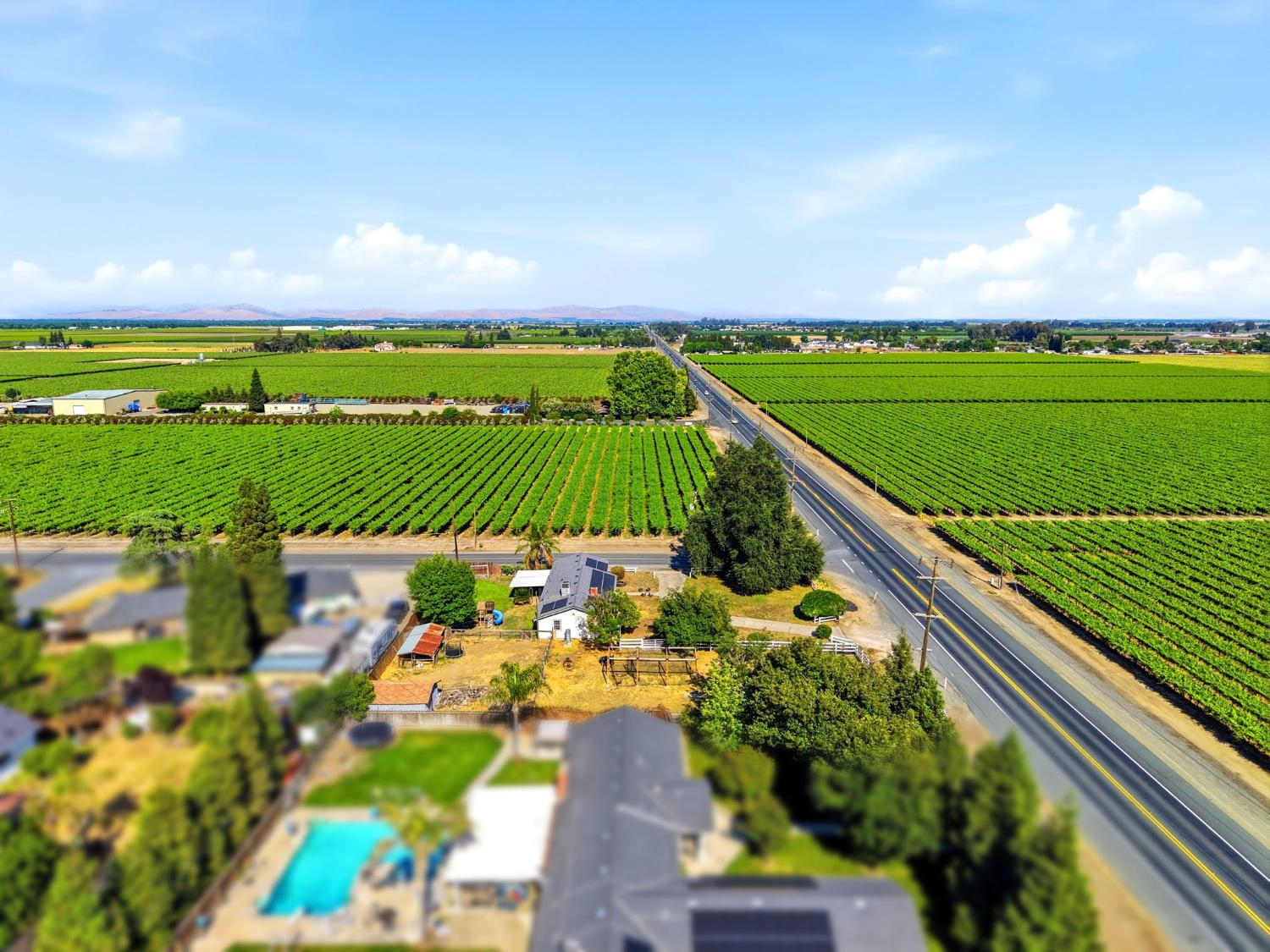 12586 Avenue 232, Tulare, CA 93274