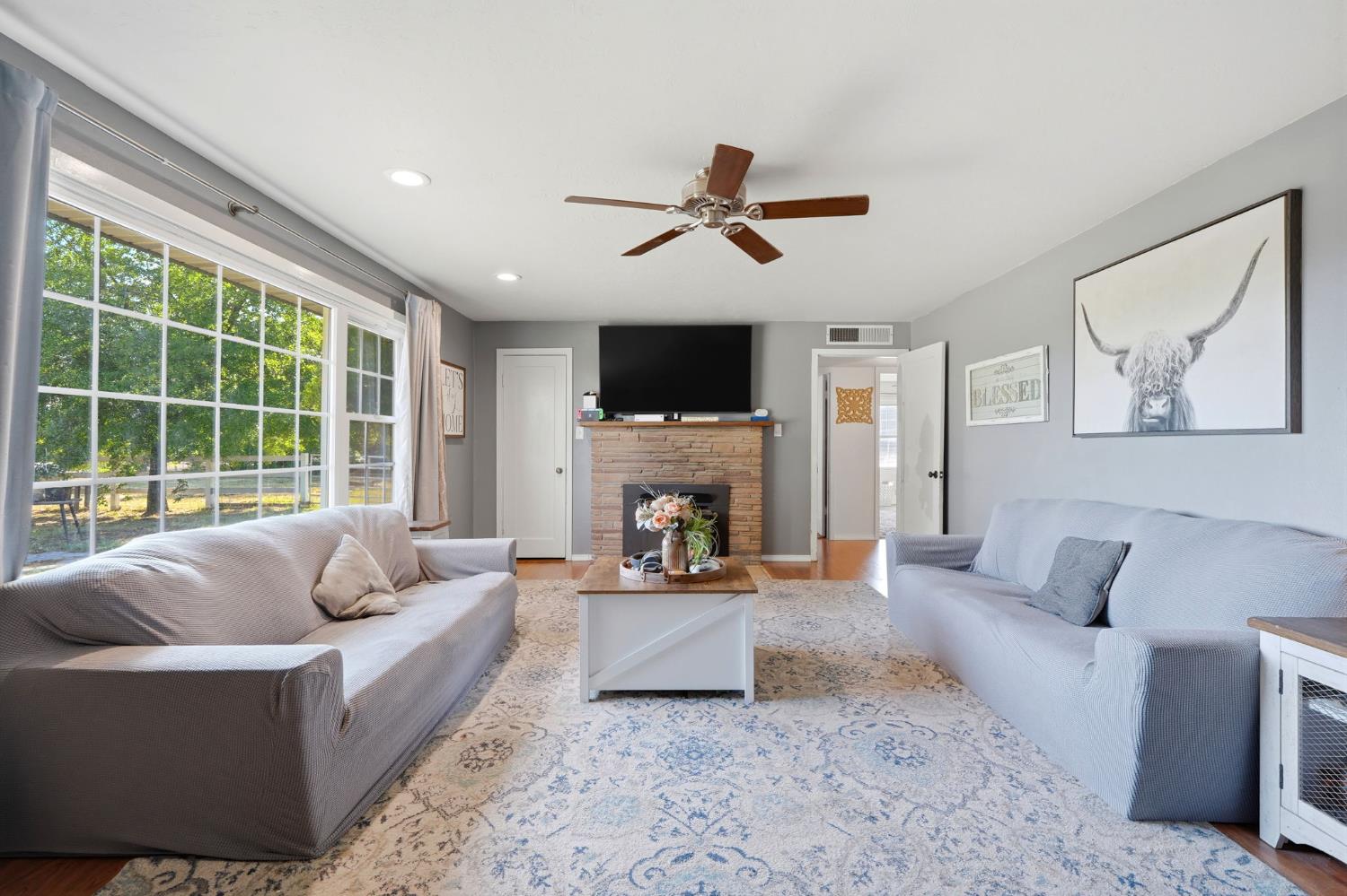 12586 Avenue 232, Tulare, CA 93274