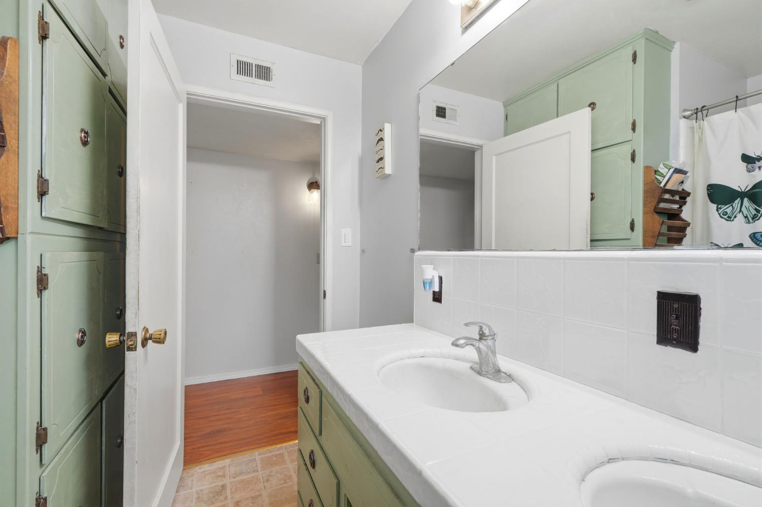 12586 Avenue 232, Tulare, CA 93274