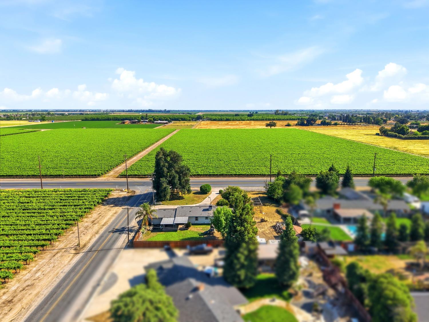 12586 Avenue 232, Tulare, CA 93274