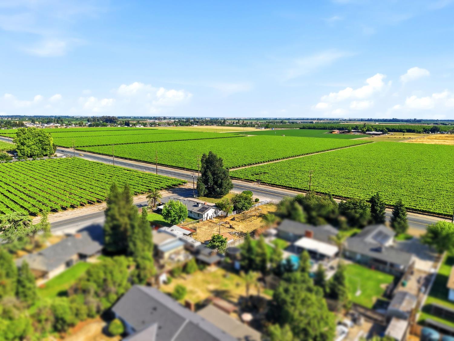 12586 Avenue 232, Tulare, CA 93274