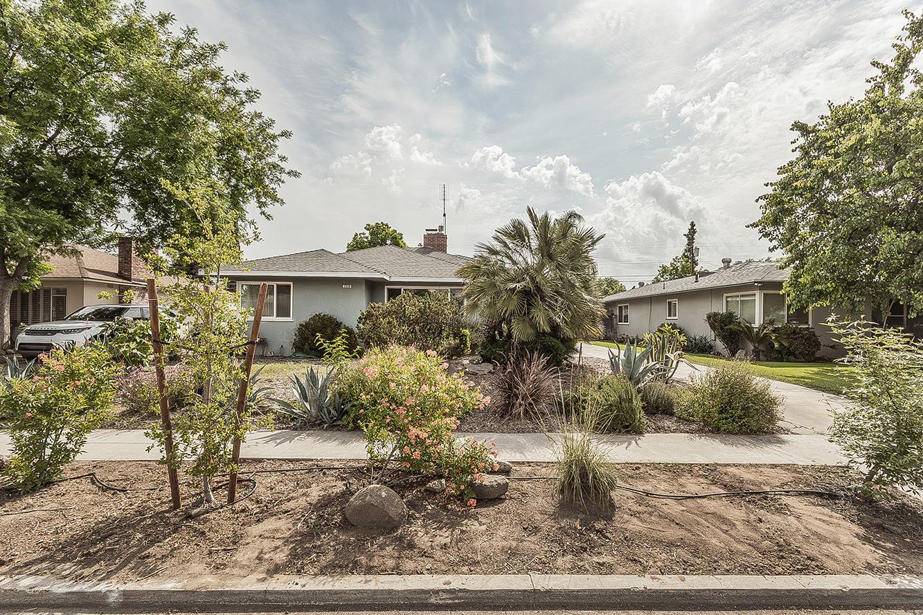 2836 N Arthur Ave, Fresno, CA 93705