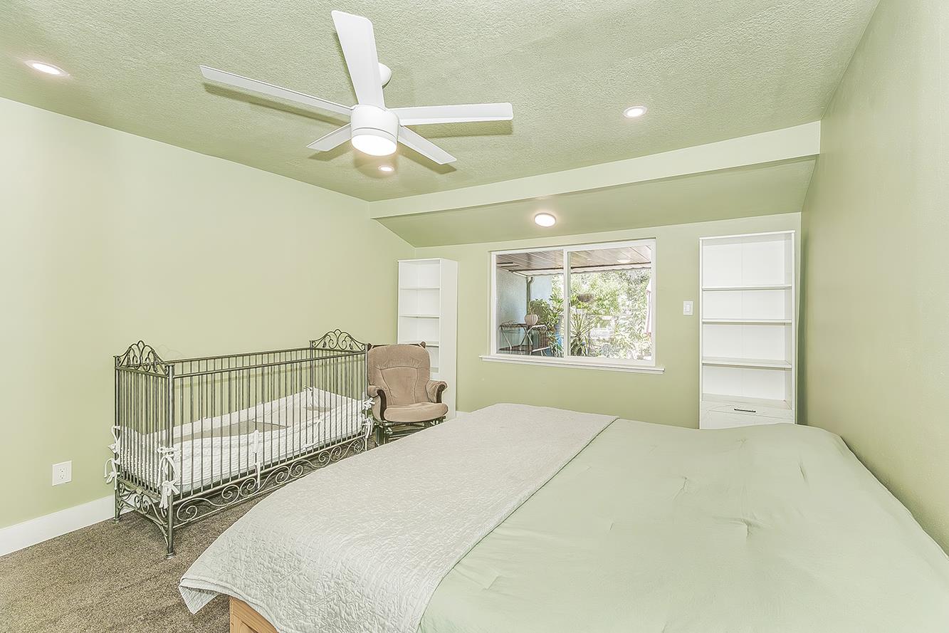 2836 N Arthur Ave, Fresno, CA 93705