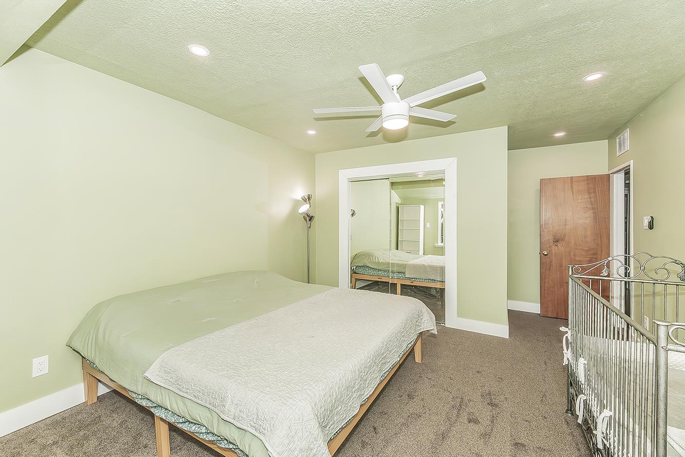 2836 N Arthur Ave, Fresno, CA 93705