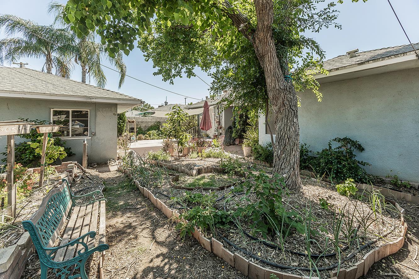 2836 N Arthur Ave, Fresno, CA 93705