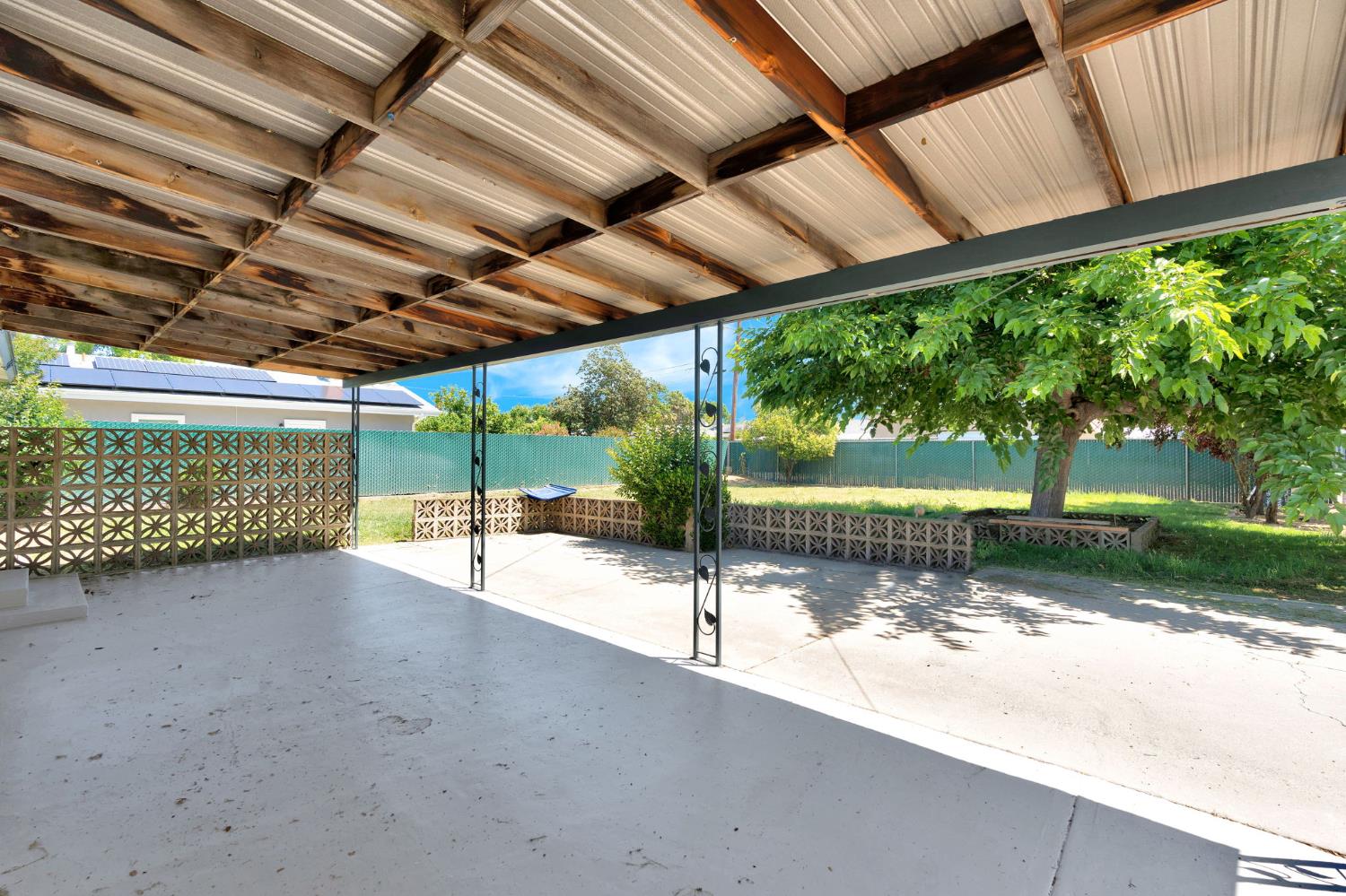 517 Fairview Ave, Madera, CA 93637