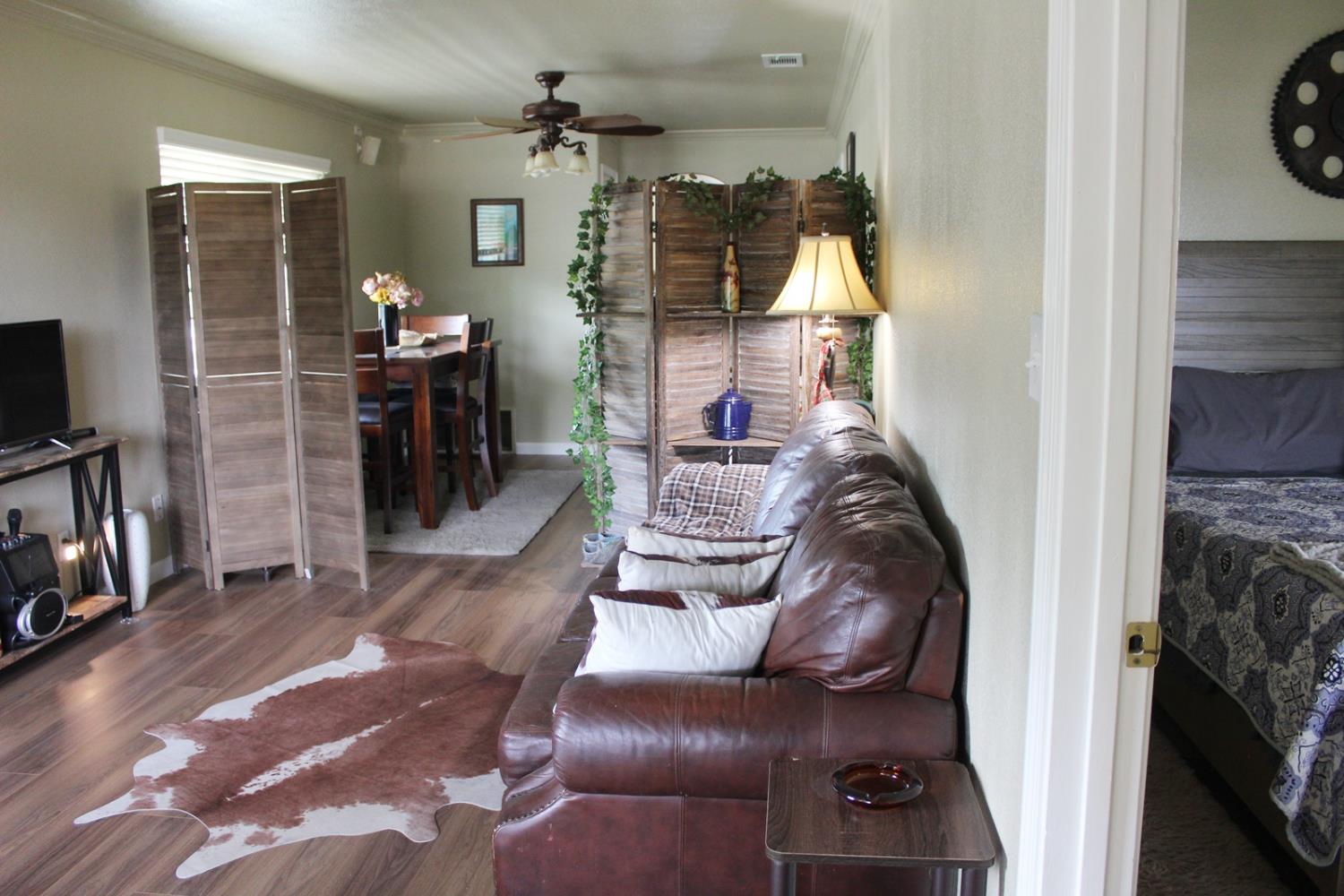 2307 N Hayes Ave, Fresno, CA 93723
