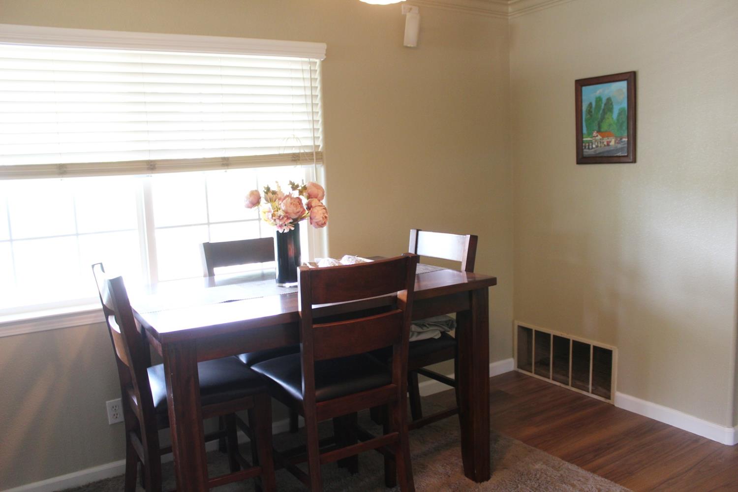 2307 N Hayes Ave, Fresno, CA 93723